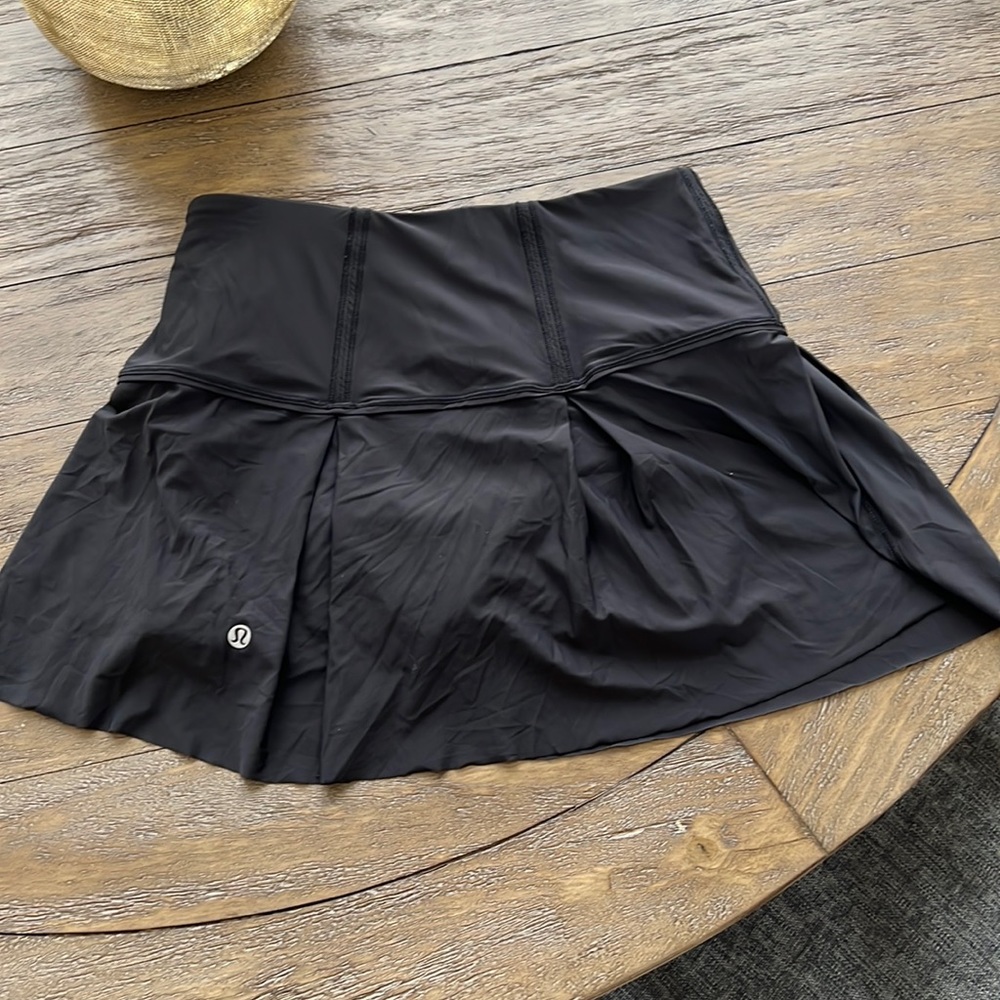 Lulu tennis skirt 4 inch inseam